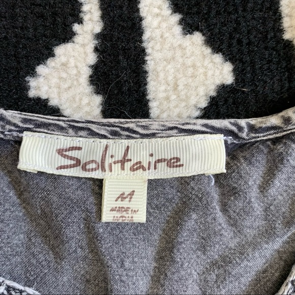 Solitare Boho Mineral Wash Embroidered Bell Sleeve Top Gray Size Medium - Picture 7 of 11